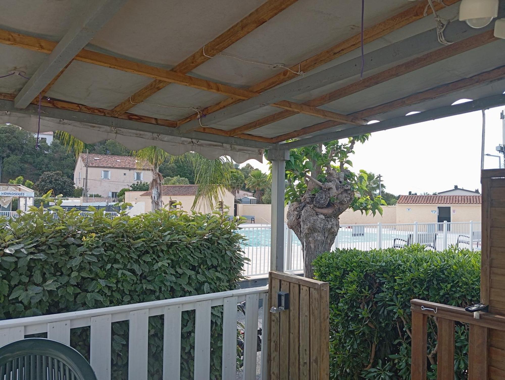 Vacances Familiales Dans Camping Avec Piscine Fréjus Rom bilde