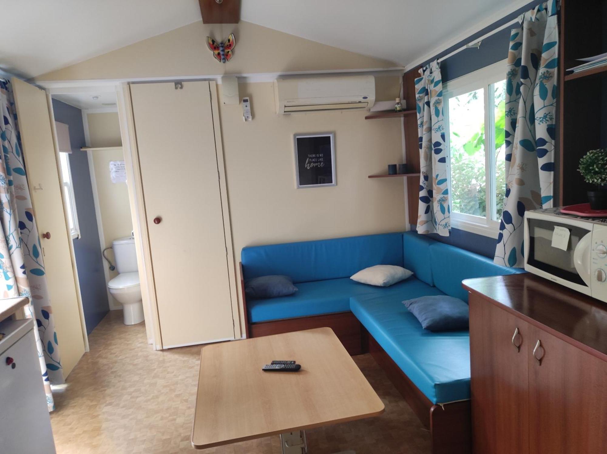 Vacances Familiales Dans Camping Avec Piscine Fréjus Rom bilde