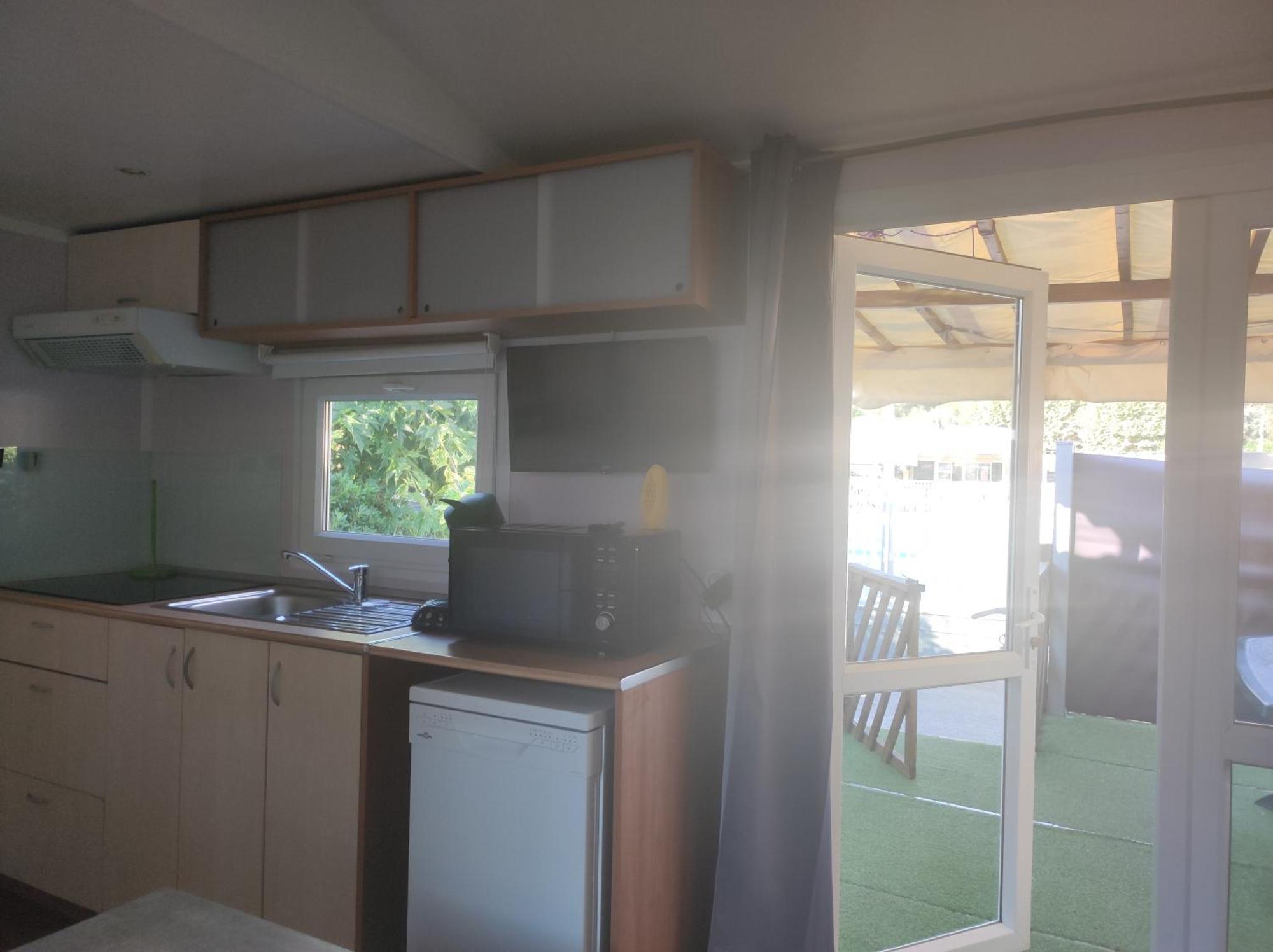 Vacances Familiales Dans Camping Avec Piscine Fréjus Rom bilde