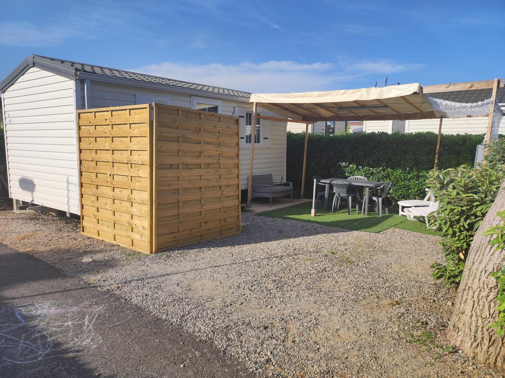 Vacances Familiales Dans Camping Avec Piscine Fréjus Rom bilde